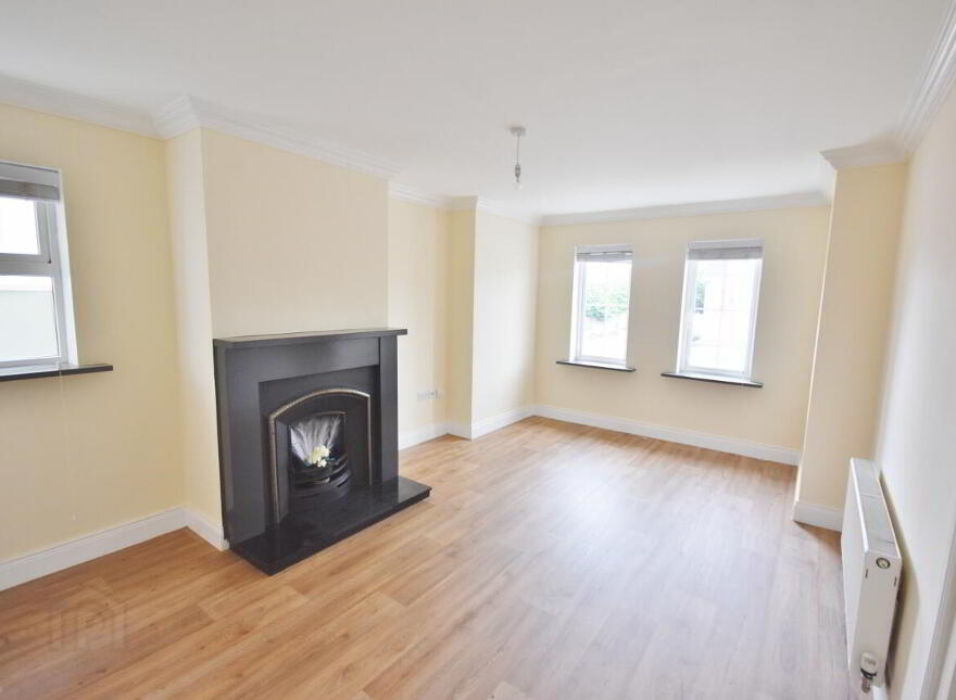 28 Cois Baile, Ballygologue Rd, Listowel, V31K160