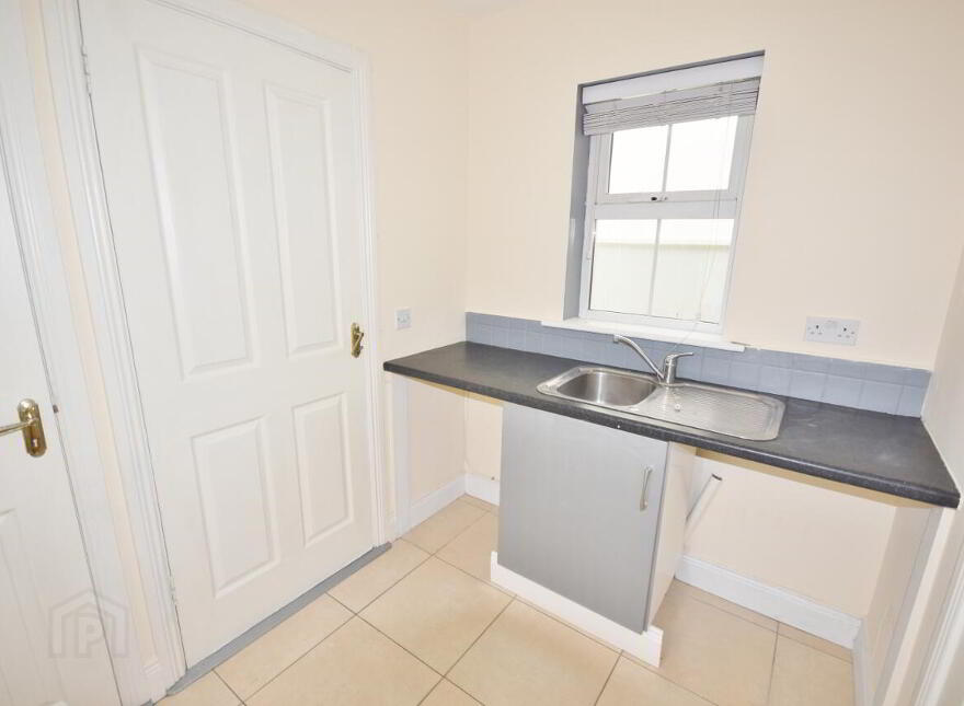 28 Cois Baile, Ballygologue Rd, Listowel, V31K160