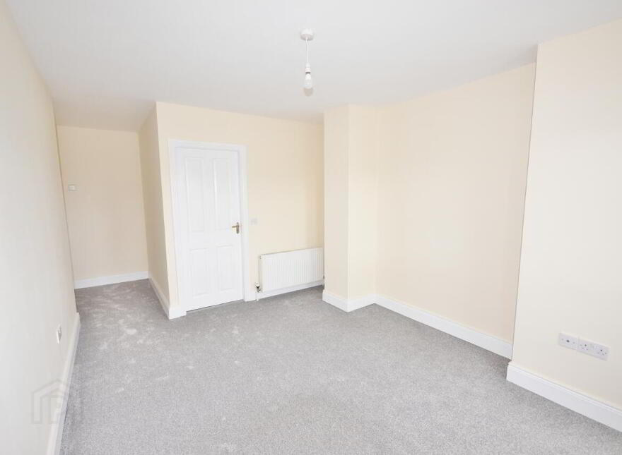 28 Cois Baile, Ballygologue Rd, Listowel, V31K160