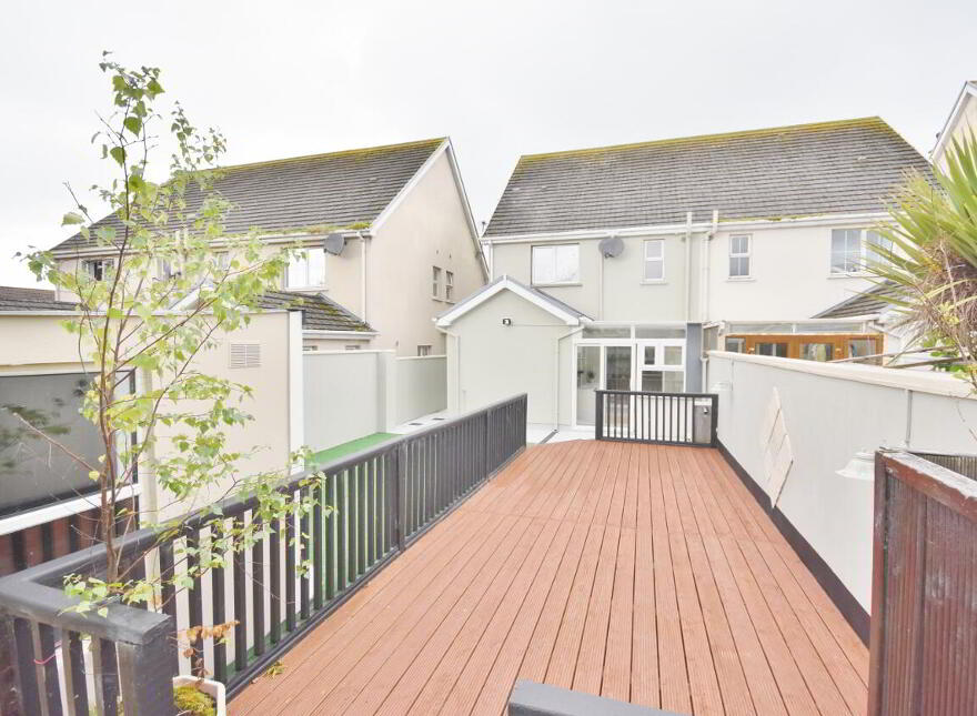 28 Cois Baile, Ballygologue Rd, Listowel, V31K160