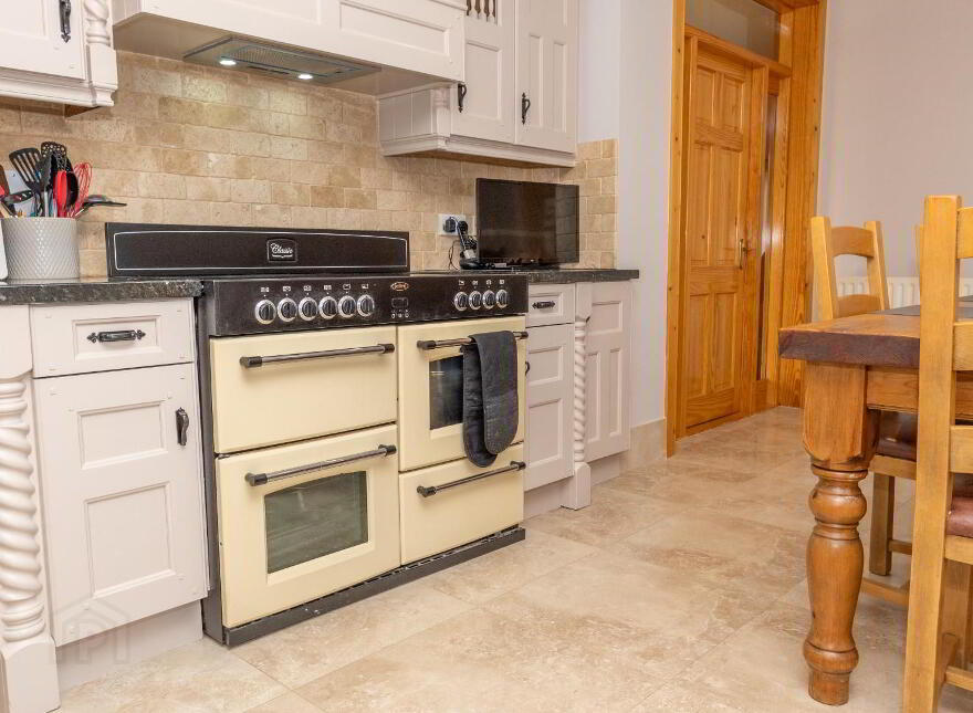 Kelmahon, 38 Ballyvally Road, Newry, BT34 2RT