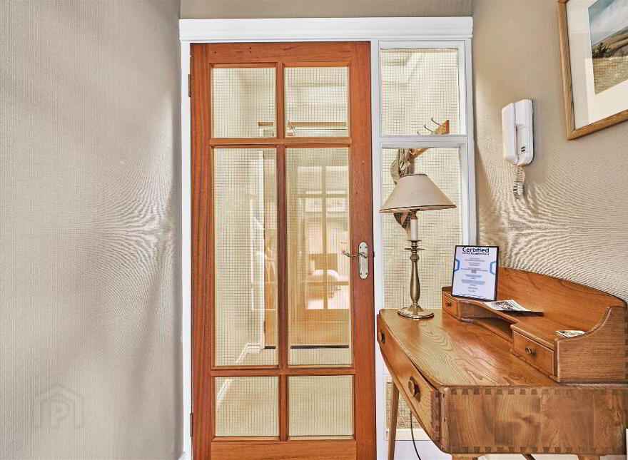 1 Bayhead House, Portballintrae, BT57 8PW