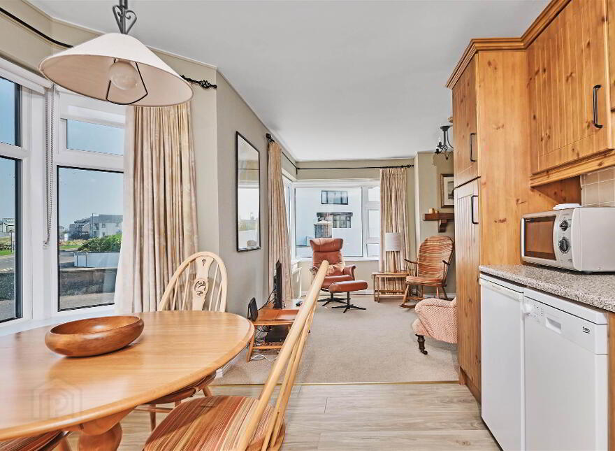 1 Bayhead House, Portballintrae, BT57 8PW