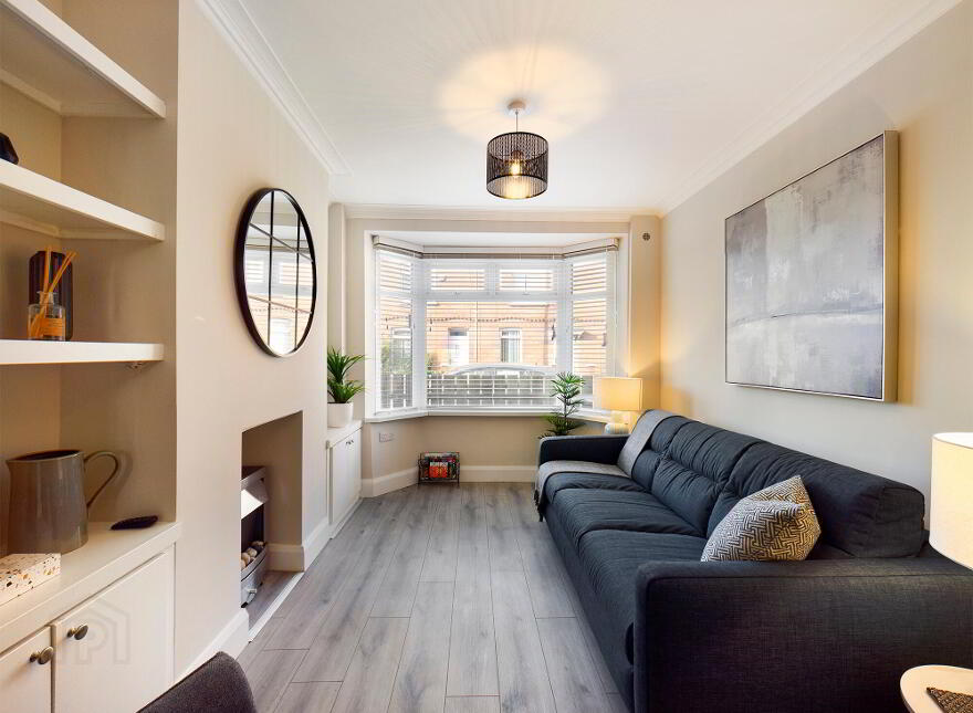 99 Broadway, Belfast, BT12 6HX