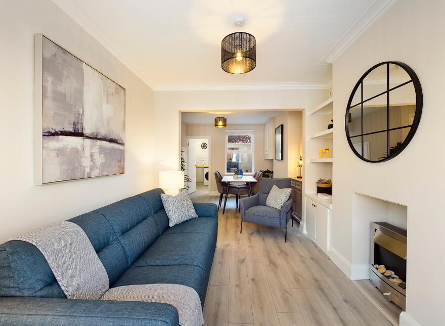 99 Broadway, Belfast, BT12 6HX