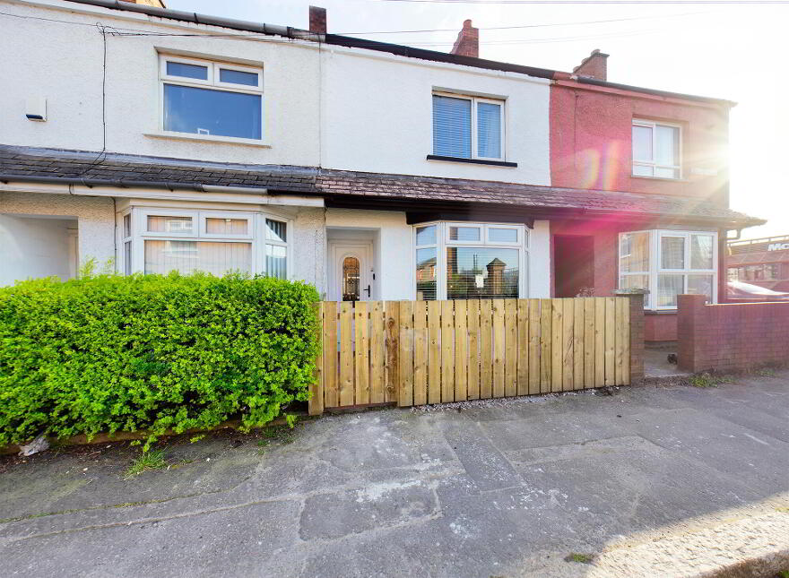 99 Broadway, Belfast, BT12 6HX photo