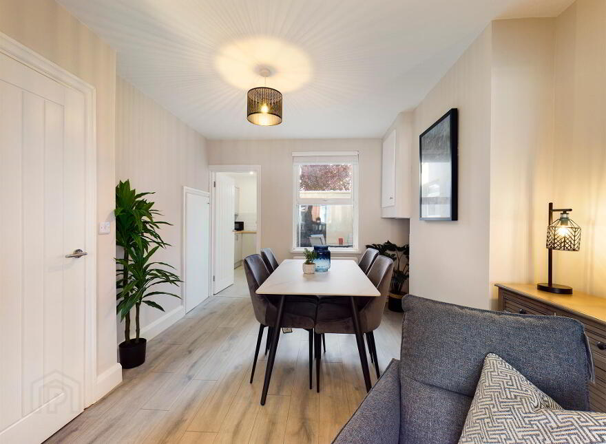 99 Broadway, Belfast, BT12 6HX