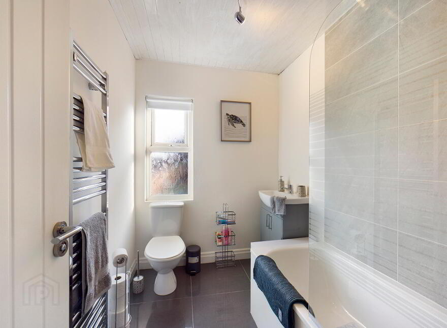 99 Broadway, Belfast, BT12 6HX