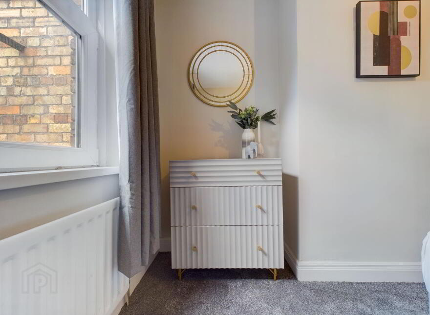 99 Broadway, Belfast, BT12 6HX