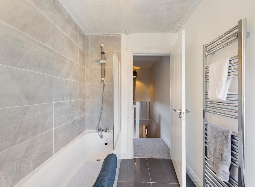 99 Broadway, Belfast, BT12 6HX