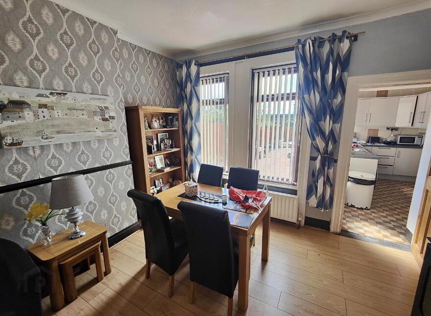 8 Ballygomartin Road, Belfast, BT13 3LD