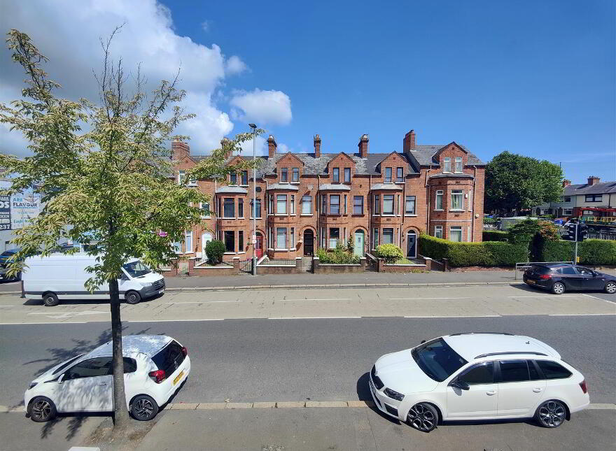 8 Ballygomartin Road, Belfast, BT13 3LD