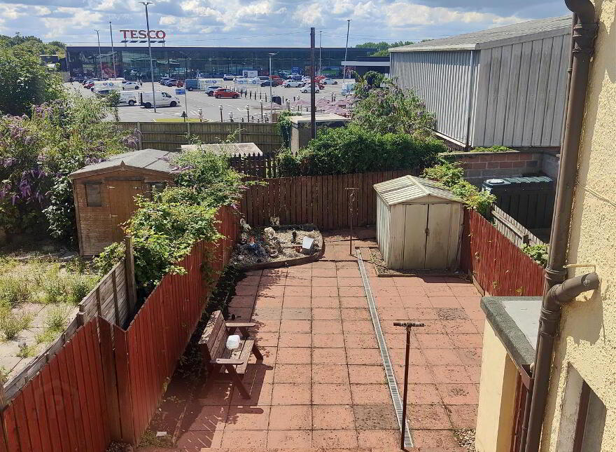 8 Ballygomartin Road, Belfast, BT13 3LD