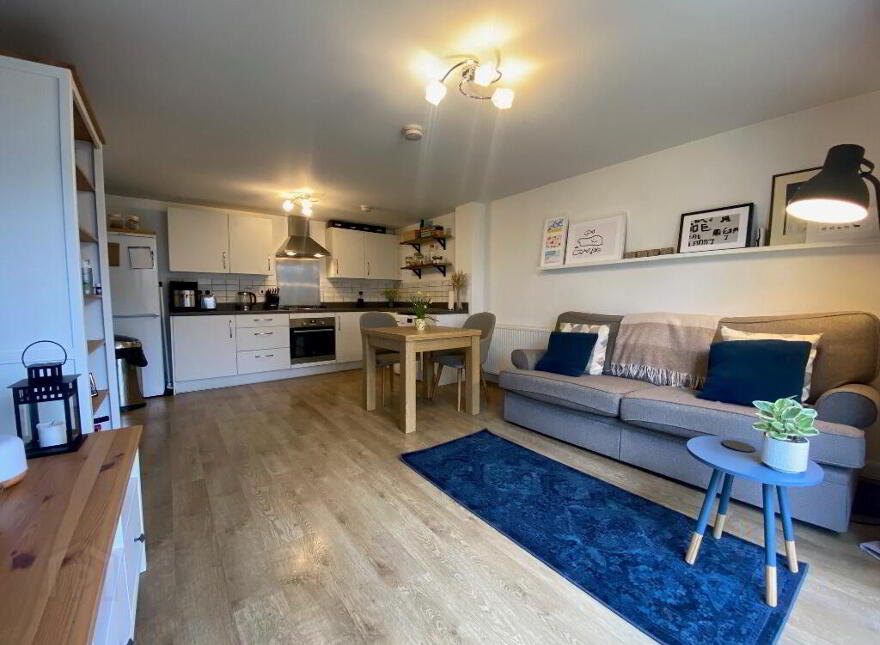 13 Fairfield Gardens, Fairmilehead, Edinburgh, EH10 6UP