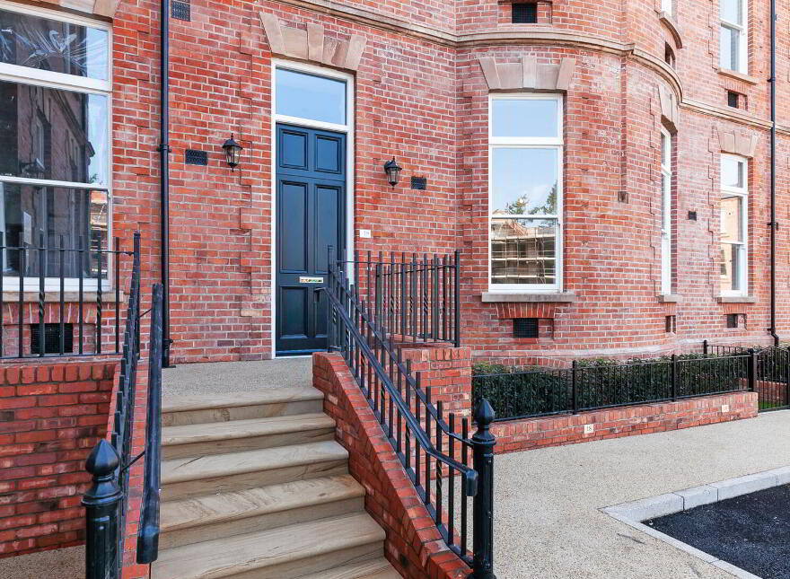 18 Ishbel Mews, Belfast, BT8 8FZ