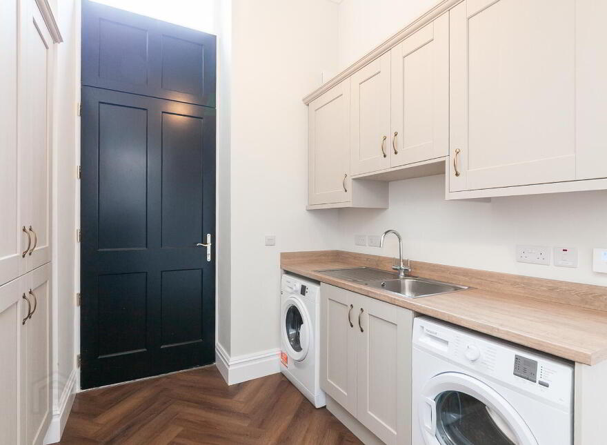 18 Ishbel Mews, Belfast, BT8 8FZ