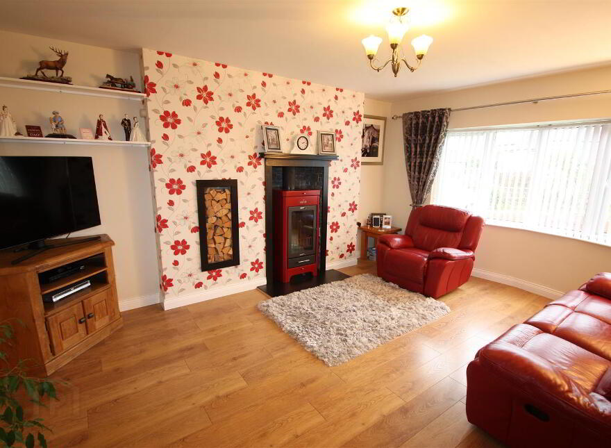 12 Ashburn, Ballynahinch, BT24 8DQ