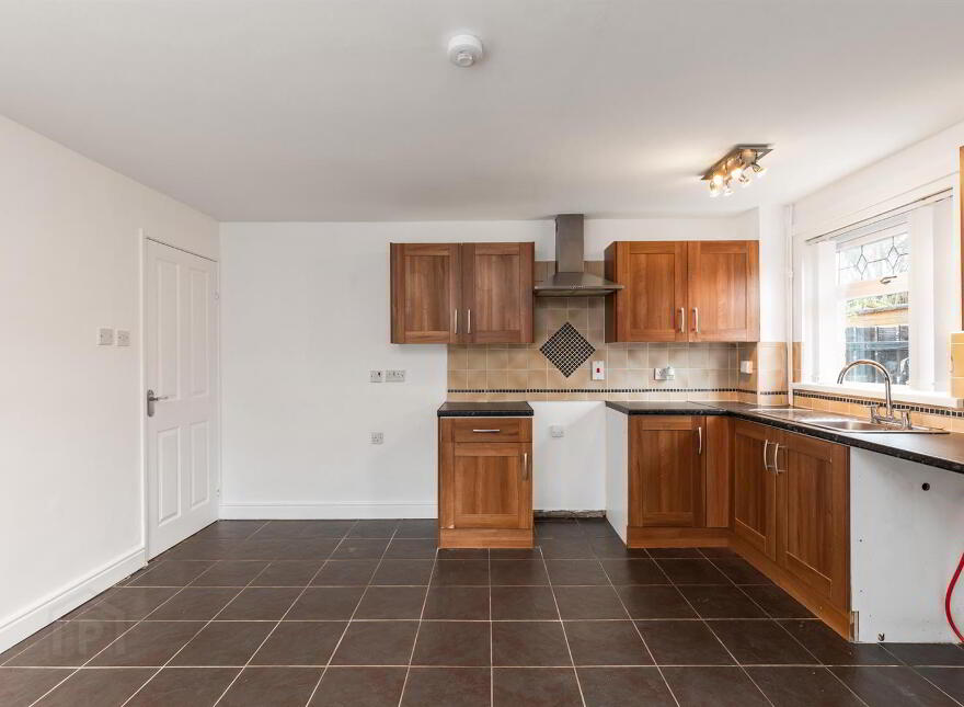 2 Kincraig Avenue, Belfast, BT5 7FX