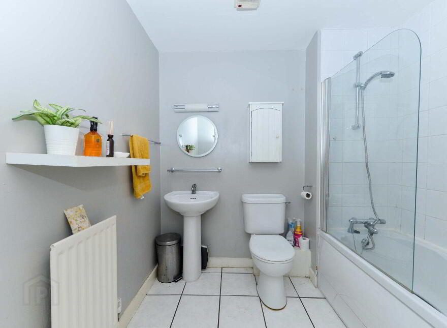 Flat 55 841c Lisburn Road, Belfast, BT9 7GY
