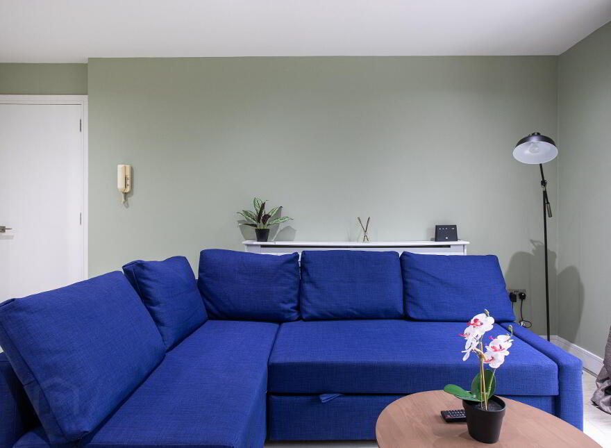 Apartment 17 South Studios 85 Tate's Avenue, Belfast, BT9 7BS