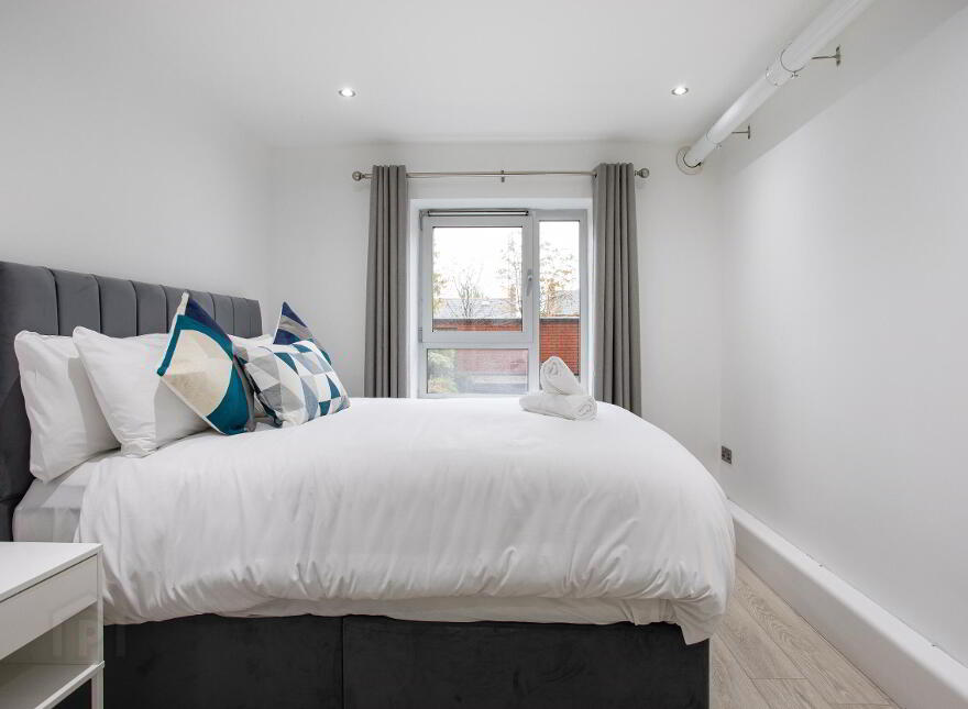 Apartment 17 South Studios 85 Tate's Avenue, Belfast, BT9 7BS