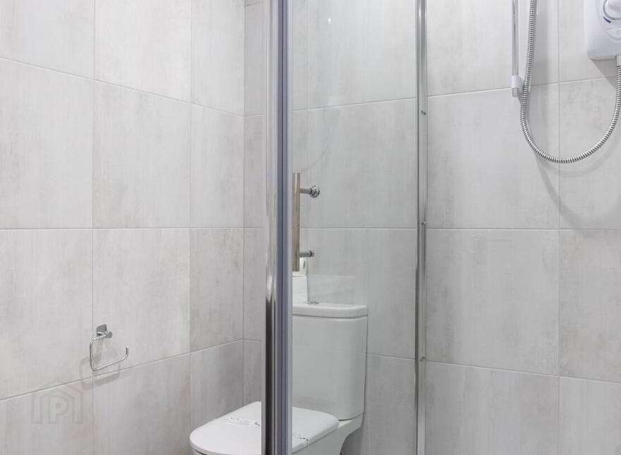 Apartment 17 South Studios 85 Tate's Avenue, Belfast, BT9 7BS