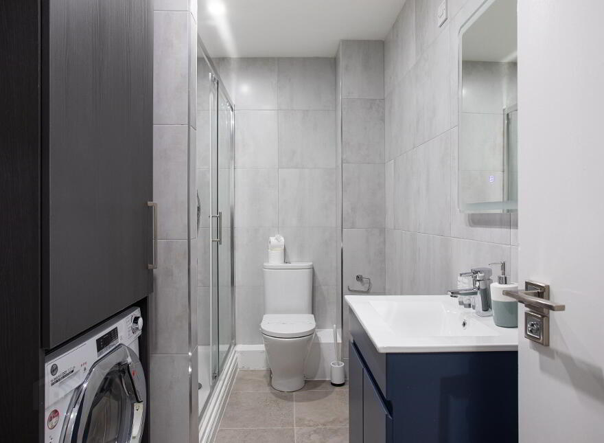 Apartment 17 South Studios 85 Tate's Avenue, Belfast, BT9 7BS
