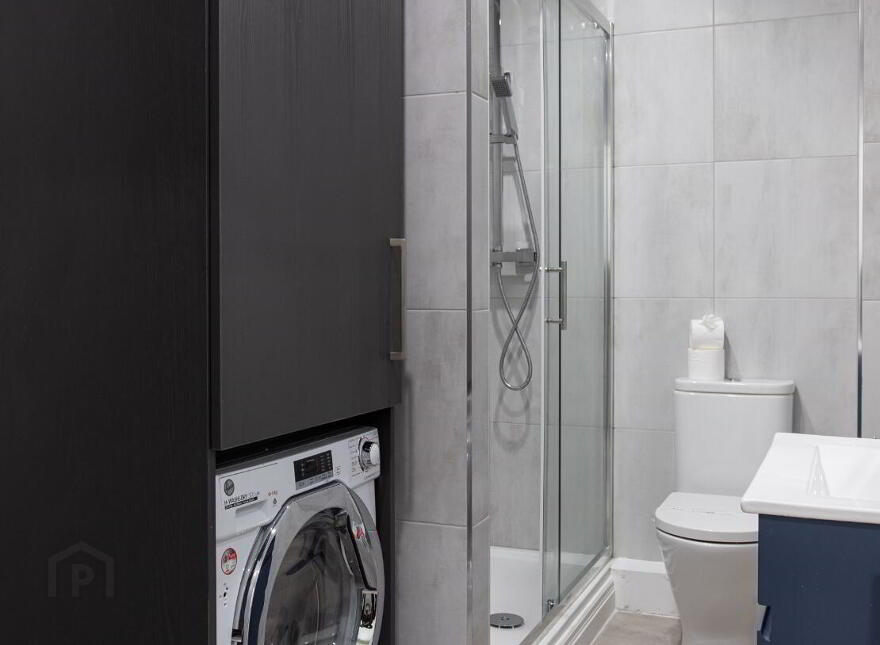 Apartment 17 South Studios 85 Tate's Avenue, Belfast, BT9 7BS