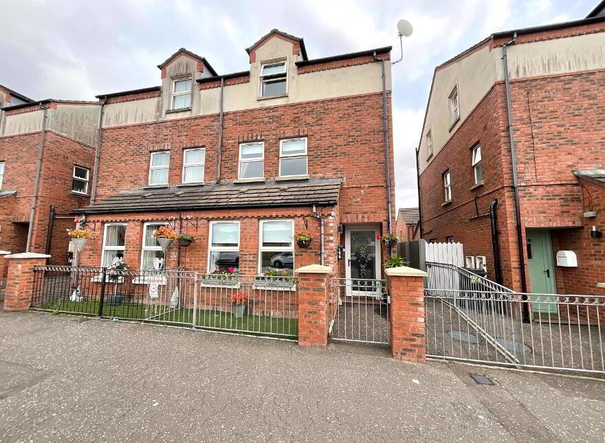 185 Tennent Street, Belfast, BT13 3GF photo