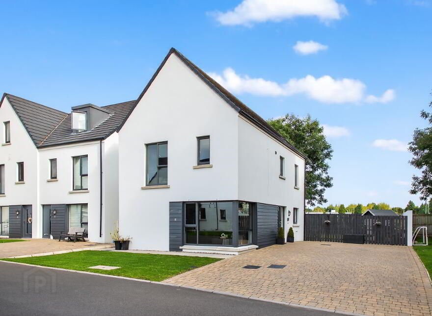 6 College Mews, Ballymena, BT43 6FU photo