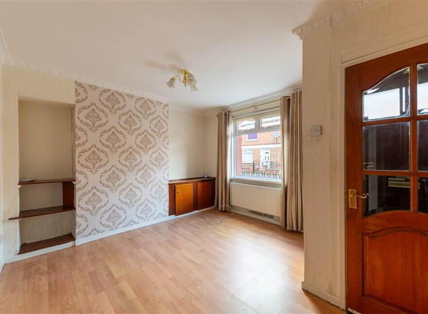 34 Beechmount Parade, Belfast, BT12 7LW
