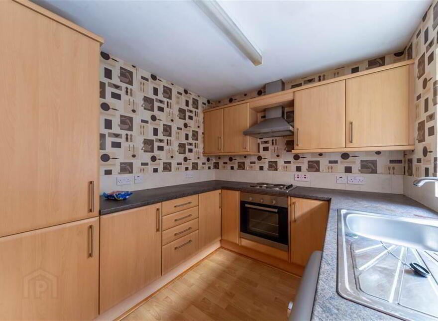 34 Beechmount Parade, Belfast, BT12 7LW