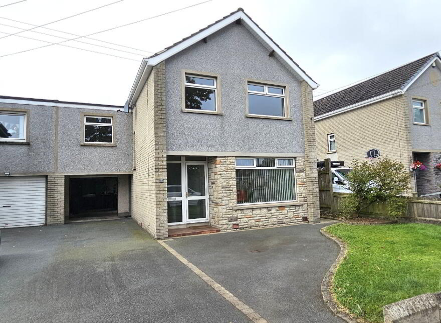 3 George Court, Ballynure, BT39 9TL photo