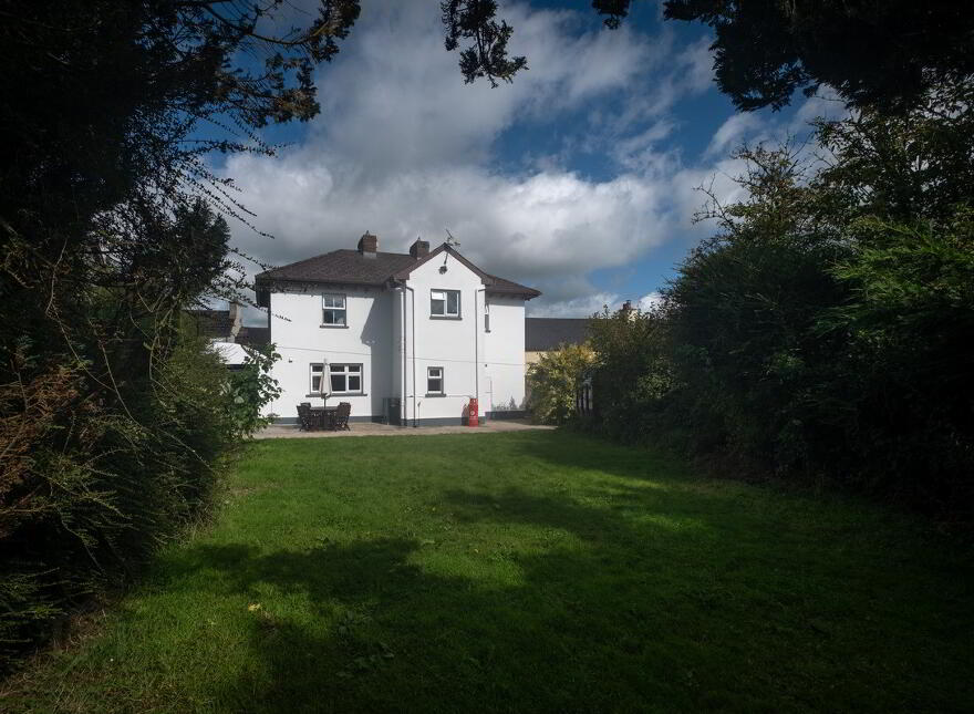 Church Street, Carrigallen, H12DP30