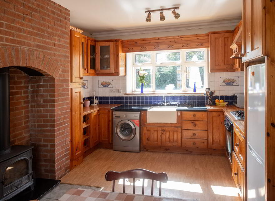 Church Street, Carrigallen, H12DP30