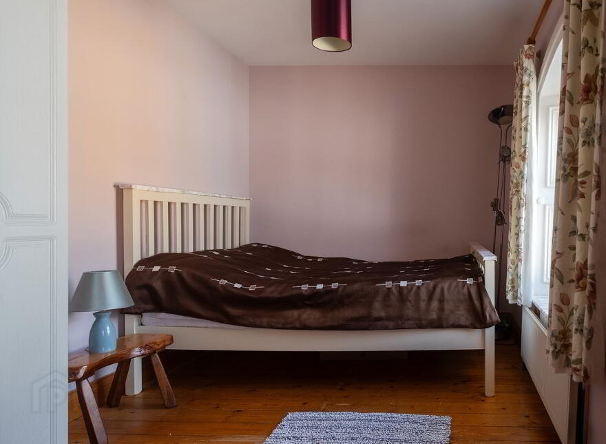 Church Street, Carrigallen, H12DP30
