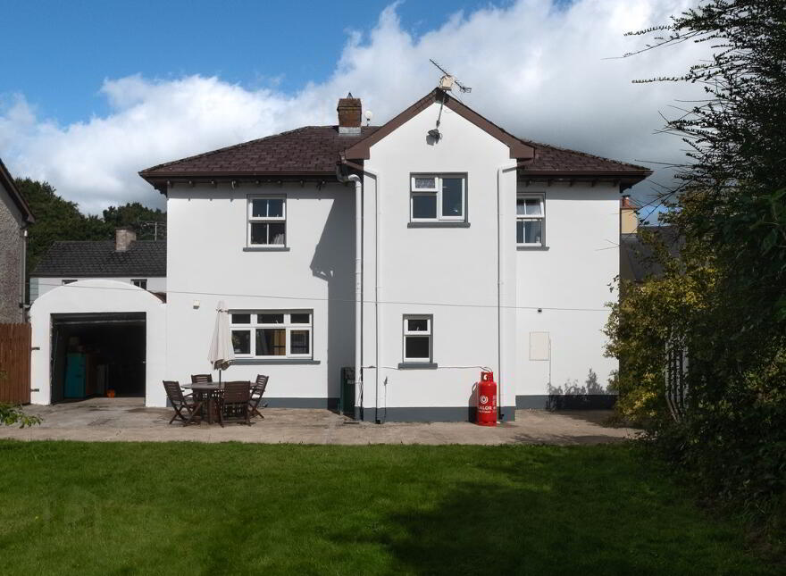 Church Street, Carrigallen, H12DP30
