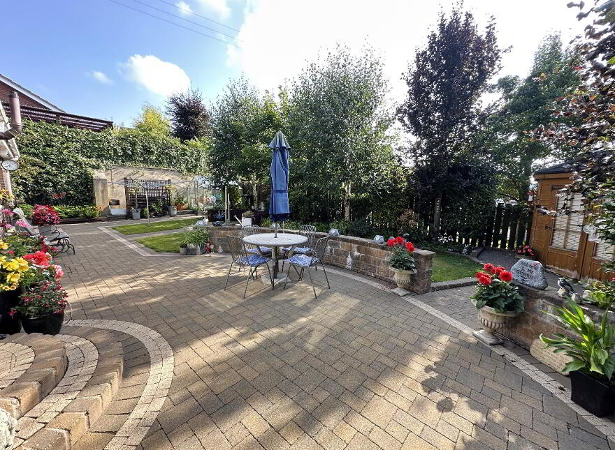 77 Rathview, Banbridge, BT32 4PY