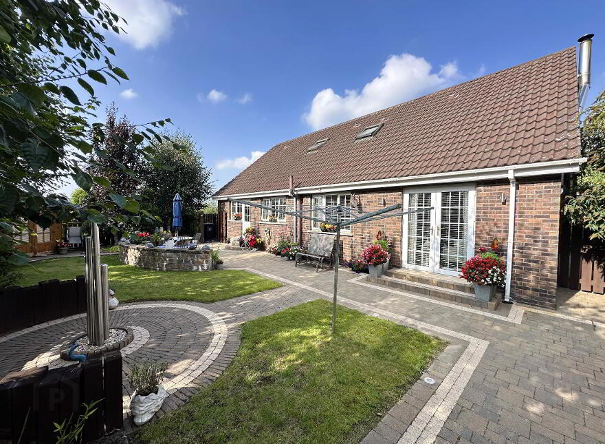 77 Rathview, Banbridge, BT32 4PY