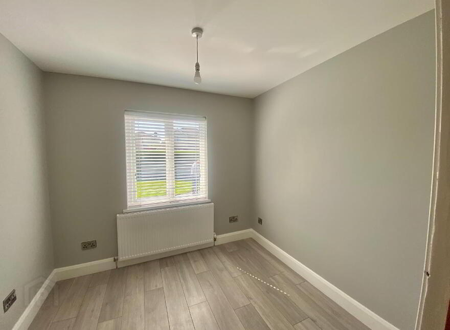 37 Woodbrook, Buncrana Road, Derry