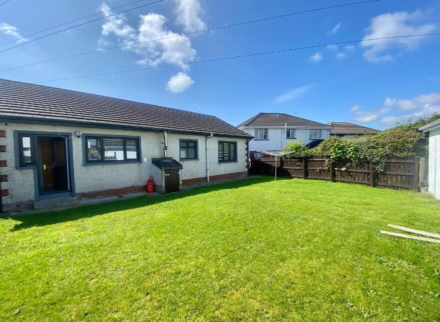 37 Woodbrook, Buncrana Road, Derry
