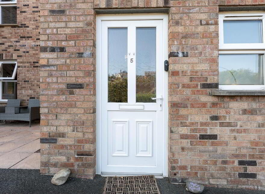 Apt 5 Glen Vale, 43 Glen Road, Comber, BT23 5LL