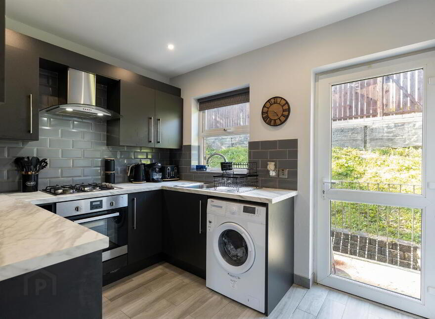 Apt 5 Glen Vale, 43 Glen Road, Comber, BT23 5LL