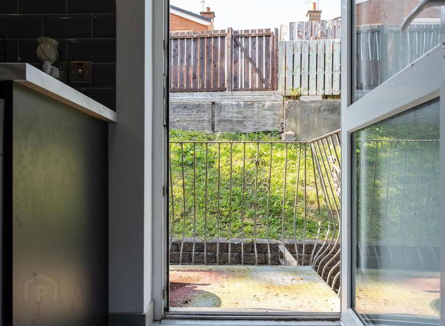 Apt 5 Glen Vale, 43 Glen Road, Comber, BT23 5LL