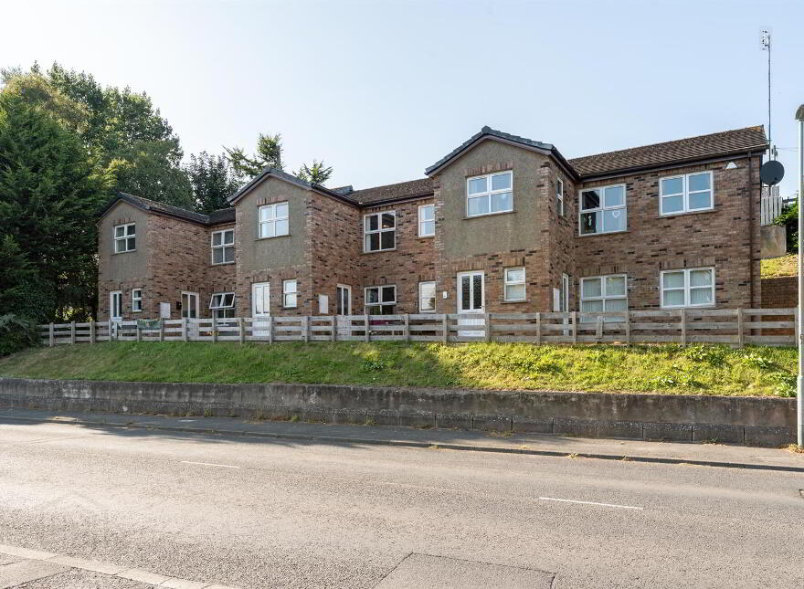 Apt 5 Glen Vale, 43 Glen Road, Comber, BT23 5LL
