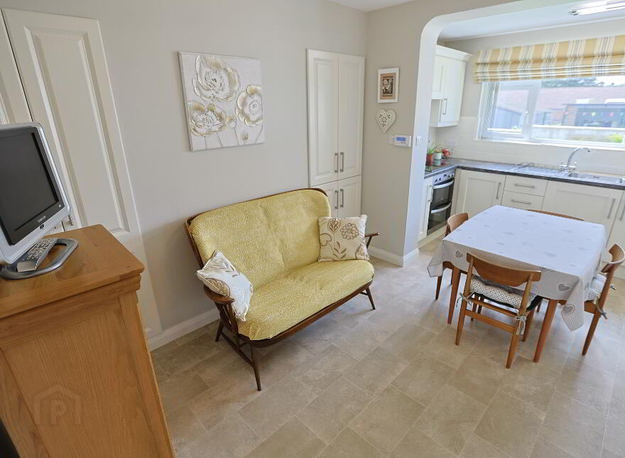 6 School Road, Newtownhamilton, Newry, BT35 0DQ