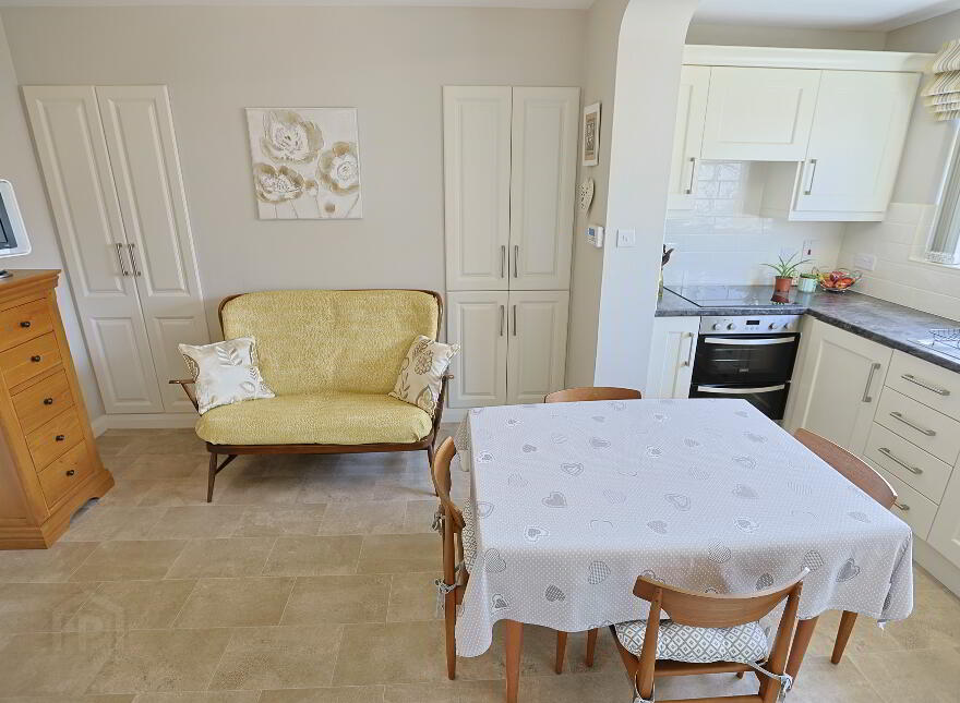 6 School Road, Newtownhamilton, Newry, BT35 0DQ