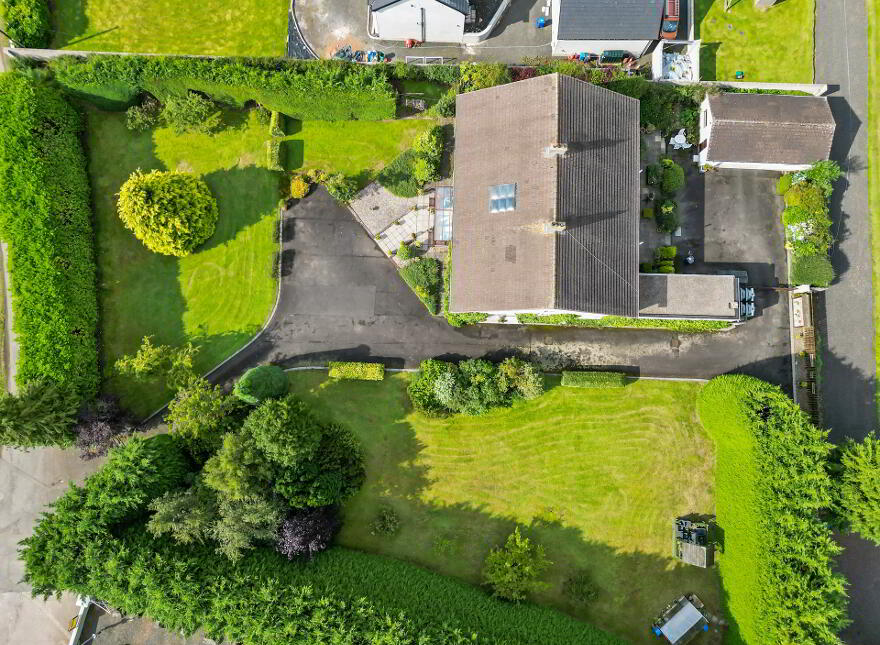 Laurelbank House, 11 Ballyhartfield Road, Templepatrick, BT39 0RB