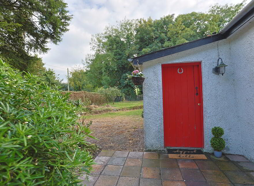 84 Ballygroobany Road, Richhill, Armagh, BT61 9NA