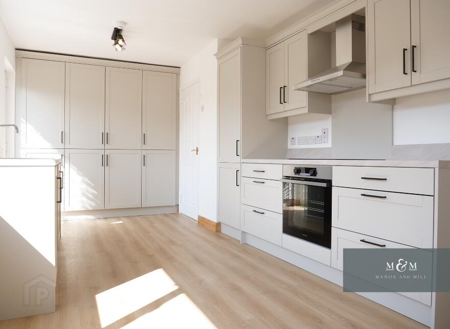5 Woodford Close, Armagh, BT60 2DZ